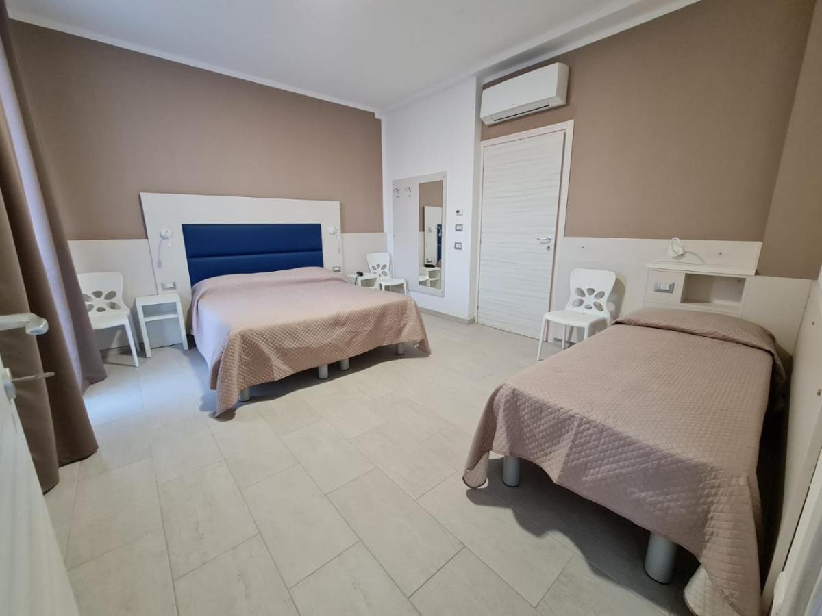 Hotel City 20 Milan Bagian luar foto